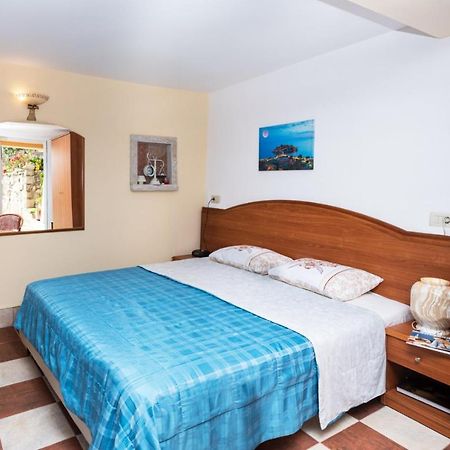 Apartmani Kamena Ruza بودفا المظهر الخارجي الصورة