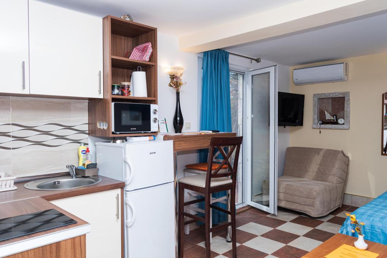 Apartmani Kamena Ruza بودفا المظهر الخارجي الصورة